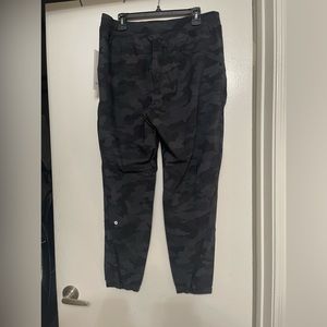 Lululemon Adapted State Camo Joggers Size 12